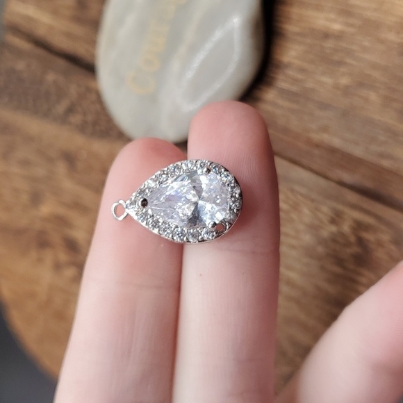 Swarovski crystal sterling silver teardrop pendant - Picture 3 of 4